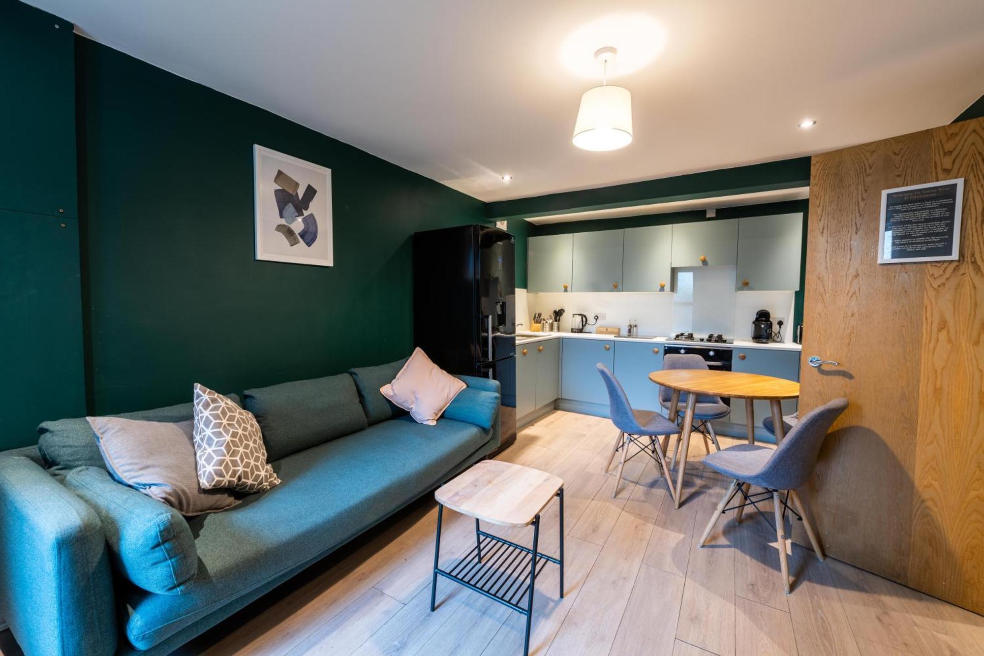 Aaron Wise - 17 Fitzhamon Apartments Cardiff Esterno foto
