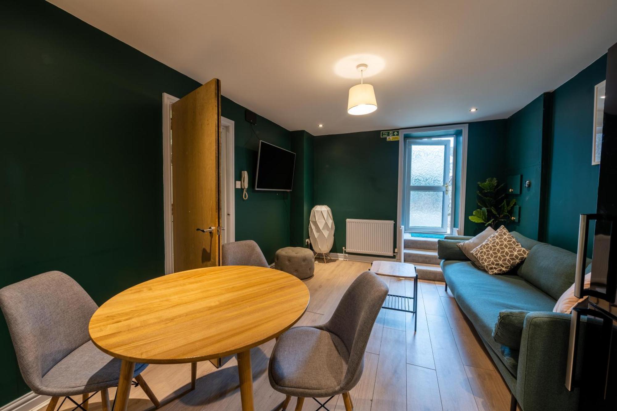 Aaron Wise - 17 Fitzhamon Apartments Cardiff Esterno foto