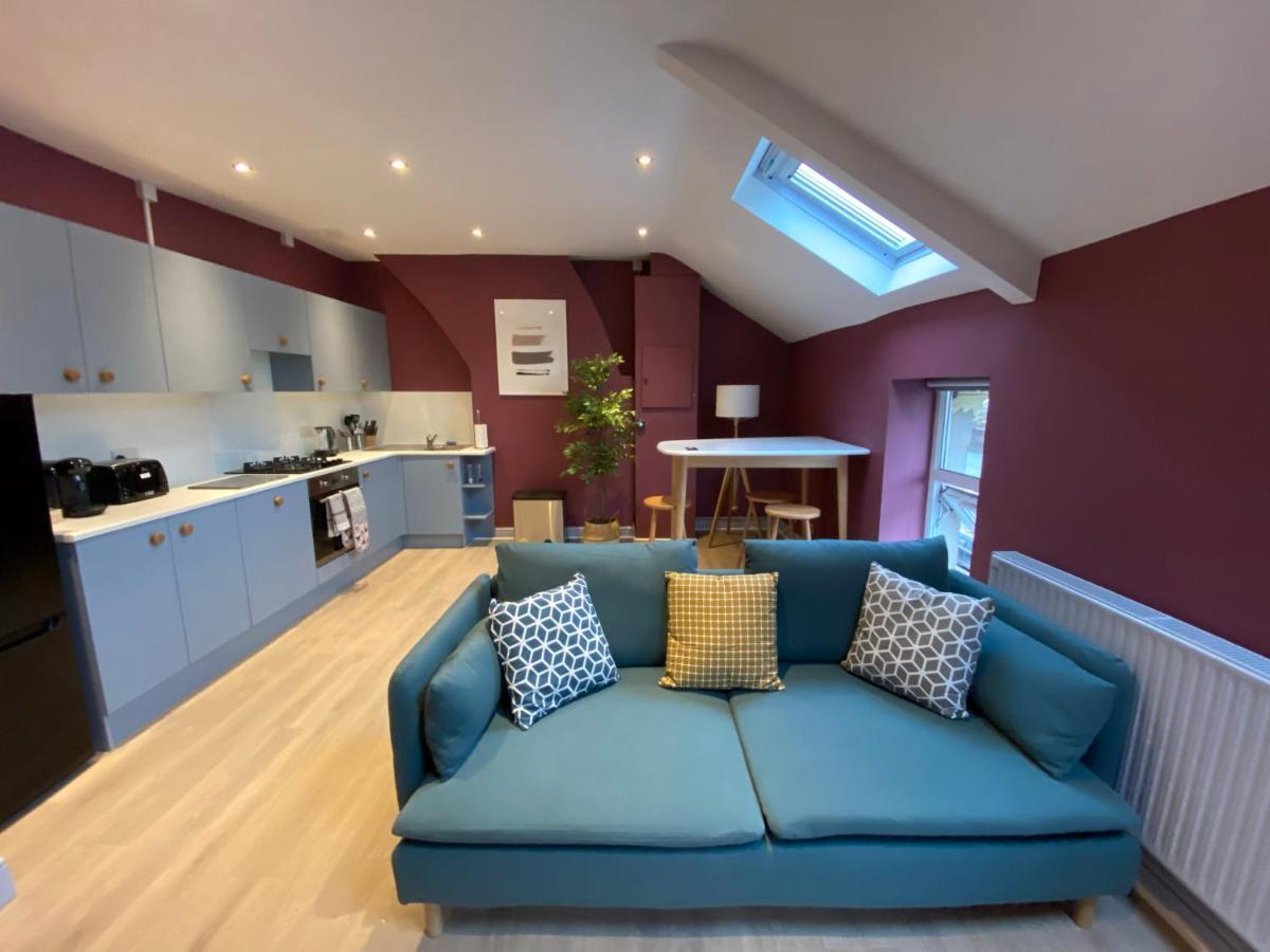 Aaron Wise - 17 Fitzhamon Apartments Cardiff Esterno foto
