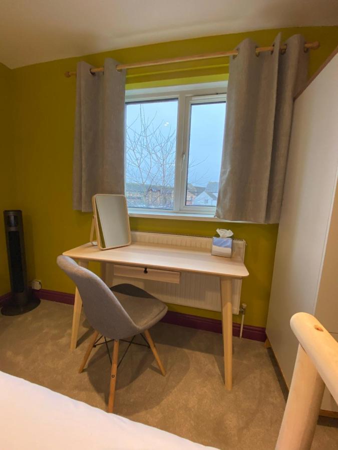 Aaron Wise - 17 Fitzhamon Apartments Cardiff Esterno foto